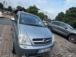 Grau Gebraucht 2003 Opel Meriva Van / Kleinbus | 2.900 € (Teuer)