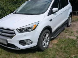 Weiß Gebraucht 2017 Ford Kuga Titanium SUV | 14.000 € (Guter Preis)