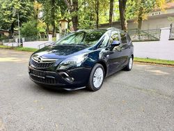 Grün Gebraucht 2015 Opel Zafira Tourer drive Van / Kleinbus | 9.600 € (Guter Preis)
