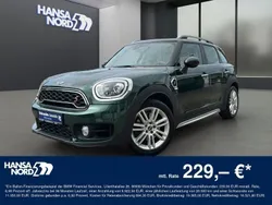 Grün / british racing green (metallic) Gebraucht 2018 Mini Cooper S Countryman Chili SUV | 22.750 € (Fairer Preis)