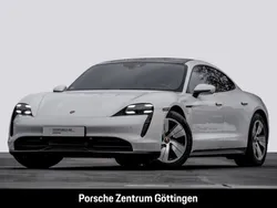 Carraraweißmetallic Gebraucht 2021 Porsche Taycan Limousine | 64.870 € (Teuer)