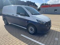 Arktikweiss Gebraucht 2020 Mercedes Vito Van / Kleinbus | 16.900 € (Guter Preis)
