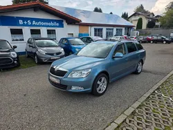 Blau Gebraucht 2010 Skoda Octavia Elegance Kombi | 7.999 € (Guter Preis)