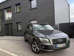 Grau Gebraucht 2010 Audi Q5 Basis SUV | 11.200 € (Superpreis)