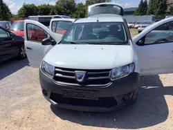 Weiß Gebraucht 2015 Dacia Sandero Ambiance Kleinwagen | 2.300 € (Guter Preis)