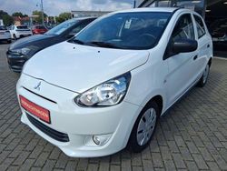 Weiß Gebraucht 2016 Mitsubishi Space Star Diamant Edition Limousine | 5.690 € (Fairer Preis)