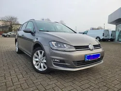 Grau Gebraucht 2017 VW Golf VII Highline Kombi | 15.000 € (Fairer Preis)