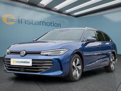 Blau Gebraucht 2024 VW Passat Kombi | 39.699 € (Fairer Preis)