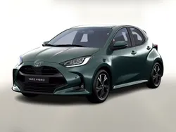 Grün Neu 2025 Toyota Yaris Hybrid Kleinwagen | 23.957 € (Superpreis)
