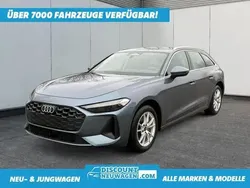 Mythosschwarz metallic Gebraucht 2024 Audi A5 S-Line Coupé | 42.880 € (Teuer)