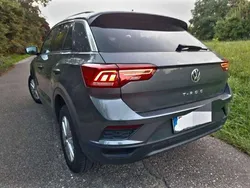 Grau Gebraucht 2018 VW T-Roc SUV | 20.900 € (Etwas zu teuer)