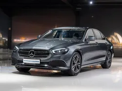 Grau Gebraucht 2020 Mercedes E300 Avantgarde Limousine | 35.980 € (Fairer Preis)