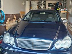 Gebraucht 2002 Mercedes C200 Limousine | 1.600 €