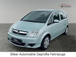 Grün Gebraucht 2010 Opel Meriva Edition Van / Kleinbus | 4.900 € (Fairer Preis)