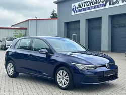 Blau Gebraucht 2021 VW Golf VIII Life Limousine | 17.980 € (Fairer Preis)