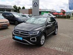 Schwarz Gebraucht 2024 VW T-Roc Style SUV | 28.990 € (Guter Preis)