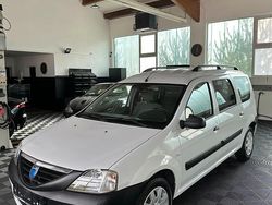 Weiß Gebraucht 2008 Dacia Logan Kombi | 1.999 € (Fairer Preis)