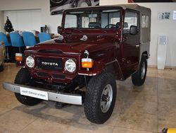 Rot Gebraucht 1981 Toyota Land Cruiser SUV | 43.777 €
