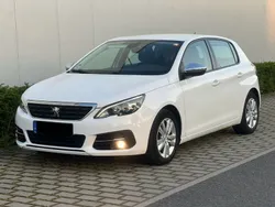 Weiß Gebraucht 2021 Peugeot 308 S Limousine | 8.590 €
