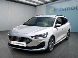 Silber Gebraucht 2024 Ford Focus Kombi | 25.499 € (Guter Preis)