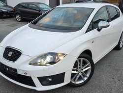 Weiß Gebraucht 2012 Seat Leon FR Limousine | 6.400 € (Fairer Preis)