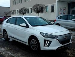 Weiß Gebraucht 2021 Hyundai Ioniq Basis Kleinwagen | 13.209 € (Superpreis)