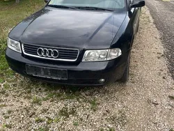 Schwarz Gebraucht 2000 Audi A4 Kombi | 950 € (Guter Preis)