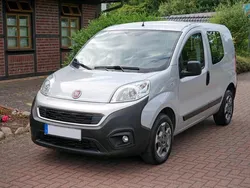 Silber Gebraucht 2017 Fiat Fiorino Van / Kleinbus | 8.950 € (Fairer Preis)