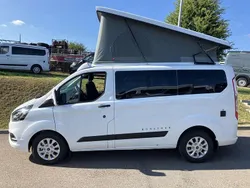 Weiß Gebraucht 2024 Ford Transit Custom Van | 49.950 € (Teuer)