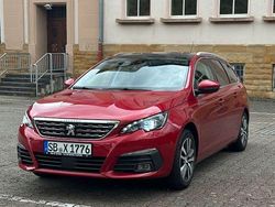 Rot Gebraucht 2019 Peugeot 308 Allure Kombi | 9.500 € (Guter Preis)