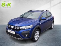 Blau Gebraucht 2023 Dacia Sandero Kleinwagen | 15.490 € (Fairer Preis)