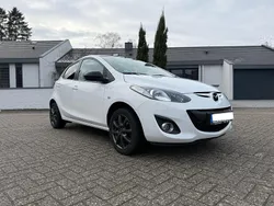 Weiß Gebraucht 2014 Mazda 2 Kleinwagen | 3.990 € (Fairer Preis)