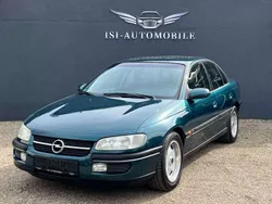 Grün Gebraucht 1994 Opel Omega Limousine | 4.999 €
