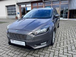 Braun Gebraucht 2015 Ford Focus Titanium Limousine | 9.875 € (Teuer)