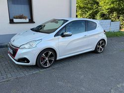 Weiß Gebraucht 2016 Peugeot 208 GTi Kleinwagen | 8.999 € (Fairer Preis)