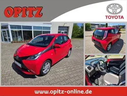 Rot Gebraucht 2016 Toyota Aygo Edition-S Kleinwagen | 8.590 € (Fairer Preis)