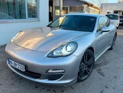 Grau Gebraucht 2011 Porsche Panamera Limousine | 22.000 €