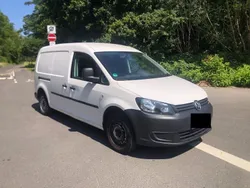 Weiß Gebraucht 2015 VW Caddy Maxi Van / Kleinbus | 7.999 €