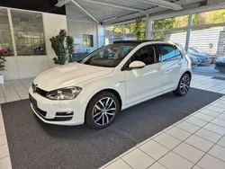 Weiß Gebraucht 2015 VW Golf VII Cup Limousine | 12.590 € (Etwas zu teuer)