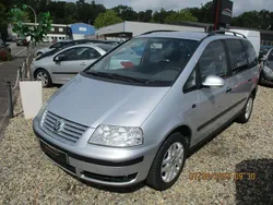 Silber Gebraucht 2007 VW Sharan Van / Kleinbus | 2.799 € (Fairer Preis)