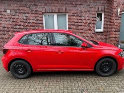 Rot Gebraucht 2018 VW Polo Highline Kleinwagen | 12.999 € (Fairer Preis)