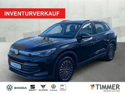 Deep black perleffekt Gebraucht 2024 VW Tiguan Life SUV | 37.880 € (Etwas zu teuer)