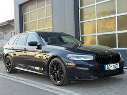 Carbonschwarz metallic Gebraucht 2023 BMW 530 M Sport Kombi | 46.900 € (Etwas zu teuer)