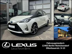 Weißmetallic Gebraucht 2019 Toyota Yaris Hybrid Style Limousine | 14.950 € (Guter Preis)