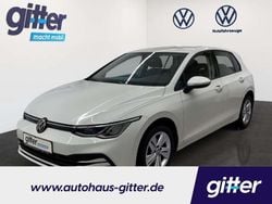 Weiß Gebraucht 2022 VW Golf Life Limousine | 18.987 € (Guter Preis)