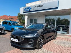 Obsidianschwarz met. Gebraucht 2024 Ford Focus Titanium Limousine | 24.950 € (Fairer Preis)