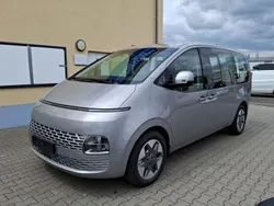 Shimmering silver metallic Neu 2025 Hyundai Staria Comfort Van | 43.079 €