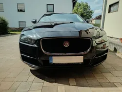 Schwarz Gebraucht 2019 Jaguar XE Pure Limousine | 18.400 € (Superpreis)