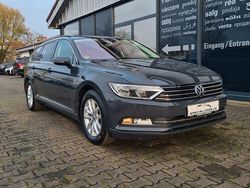 Grau Gebraucht 2019 VW Passat Comfortline Limousine | 12.490 € (Guter Preis)