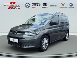 Grau Gebraucht 2022 VW Caddy Life Van / Kleinbus | 30.980 € (Guter Preis)
